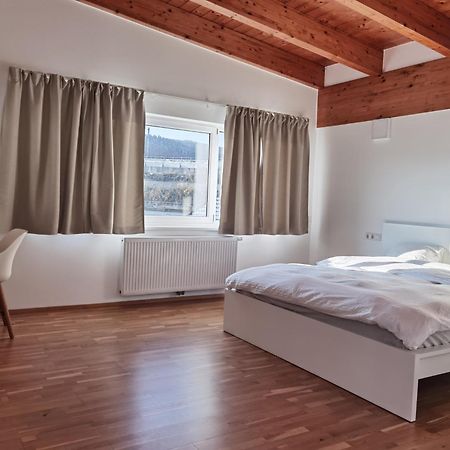 Beehome Apartment 푸르커스도르프 외부 사진